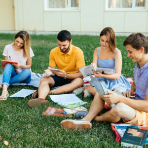 Intensive Sommerkurse kehren zur Cambridge School zurü!